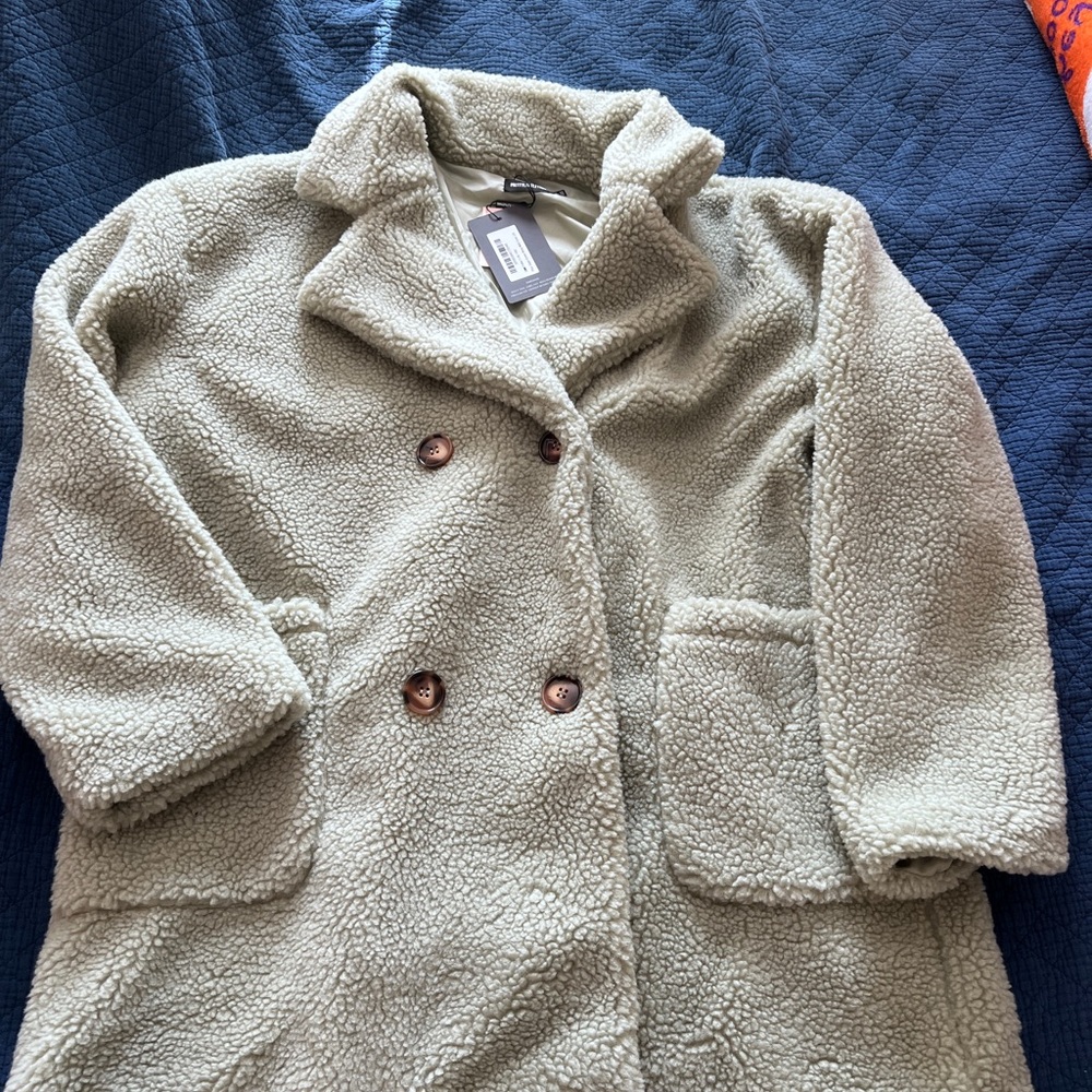 NWT PrettyLittleThing Sage Green Teddy Coat